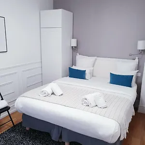 Quartier Latin - Monge Париж