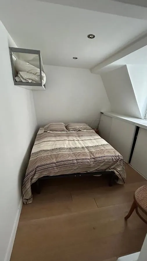 Appartement Au 2 Eme Etage Paris 2 Lägenhet