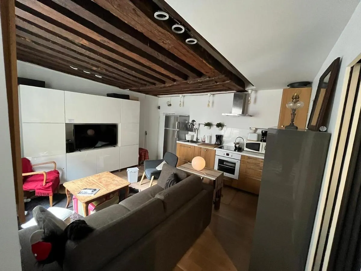 Apartment Appartement Au 2 Eme Etage Paris 2